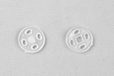 Кнопки пришивные пластиковые 10 мм, блистер 24шт, цв.-прозрачные - купить в Ачинске. Цена: 48.41 руб.